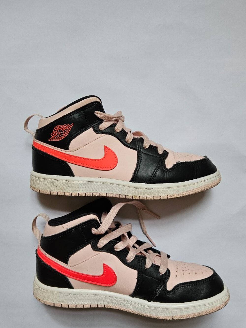 Kid's Air Jordan 1 Mid 'Black Pink Crimson'- Size 2Y